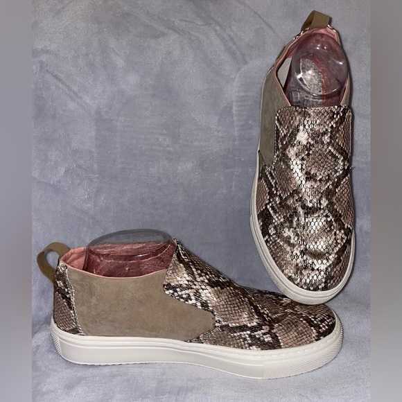 Hey Dude Women Peyton Brown Metallic Snake Print Slip On Booties Comfort Casual - Picture 8 of 11